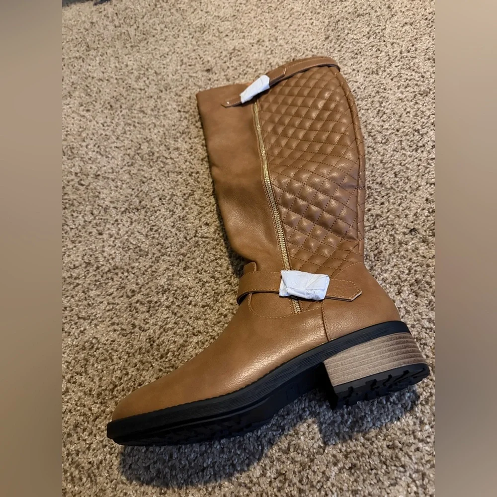Dream Pairs Women’s Tan Low Heel Quilted Knee-High Riding Boots US 11 NWOB
